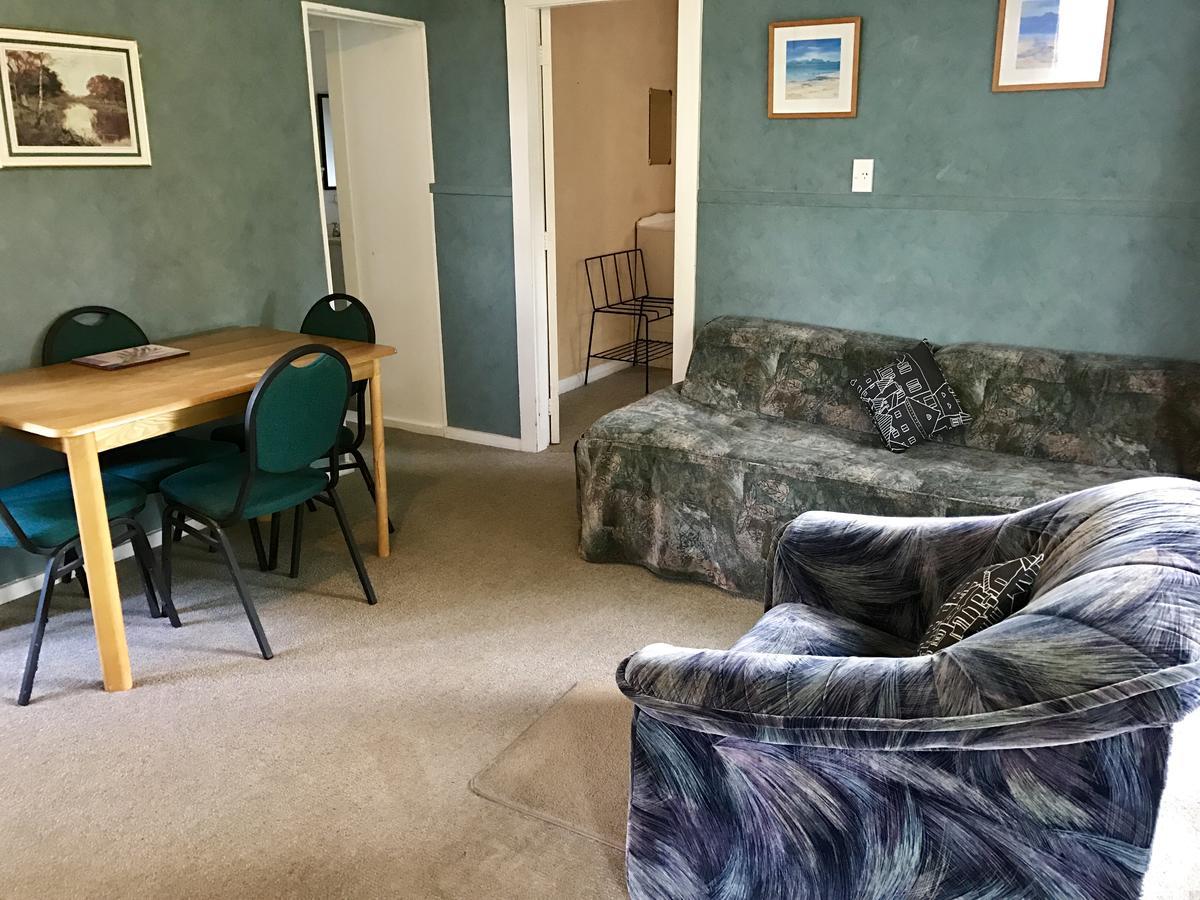 Golden Springs Motel, Holiday Park Rotorua Exterior photo